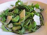 Salade d'asperges vertes, de fèves et de roquette