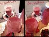 Smoothie aux fruits rouge et à la grenade