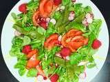 Salade printanière fruitée