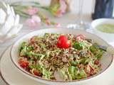 Salade de quinoa aux légumes croquants, sauce crémeuse à l’avocat