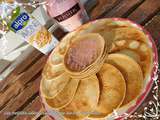 Crêpes au lait d'avoine et à la poudre de biscuits roses de Reims