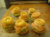Minis-savarins guacamole saumon