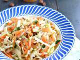 Salade de chou pommé, carottes et noisettes, huile d'olive citronnée