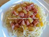 Spaghettis au jambon et ananas , sauce aigre-douce