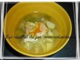 Potage de poireaux-pommes de terre et oeuf poché
