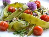 Salade de haricots plats, kasha, tomates cerises rôties et graines - sauce aillée