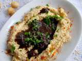 Houmous citronné et sa sauce aux raisins de Corinthe et vinaigre balsamique pour une version fruitée plutôt envoûtante