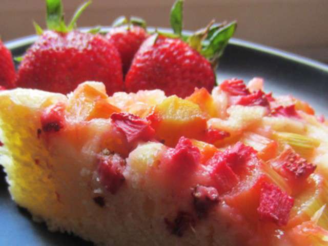 Recettes de Gâteau à la Rhubarbe et Fraises