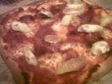 Pizza au jambon de serrano et figues fraiches