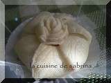 Rose blanche « gâteau algérien moderne aux amandes »