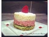 Entremet Framboise, chocolat blanc et genoise à la pistache