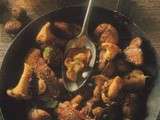 Girolles poêlées aux châtaignes et foies de volaille