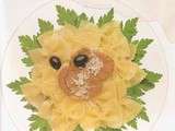Noisettes d’agneau aux farfalle en salade