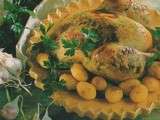 Poulet rôti avec la farce d’herbes sous la peau