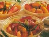 Salade de fraises aux kumkats, infusion de verveine, quelques baies roses