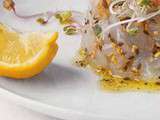 Tartare de dorade aux petites graines et aux germes de radis vert germées