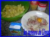 Purée de pommes de terre accompagnée de ses croquettes sauce moutarde et champignons