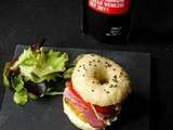 Bagel, Pastrami, Picalilly, accompagné d'un Oneglass