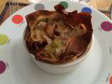 Corolles de crêpe, fondue de poireaux, camembert et jambon de Bayonne