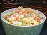 Salade de pâtes-saumon-surimi-concombre