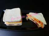 Club sandwich toasté poulet cheddar bacon tomate