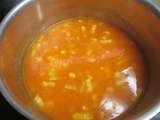 Soupe de pâtes à la tomate
