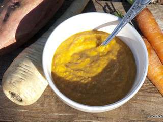 Soupe de carottes, panais et patate douce (vegan)