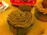 Cupcake choco-beurre de cacahuète et Mini Suchard {Concours Inside}