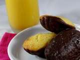 Madeleines coco au smoothie mangue-passion, coque de chocolat au lait