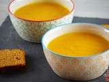 Velouté de carottes au pain d’épices {soupe monochrome orange}