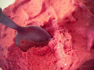 Sorbet fraises / framboises & basilic ... Au Thermomix