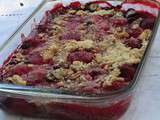 Crumble aux fraises et cranberries à la farine de sarrasin sans gluten et sans lactose