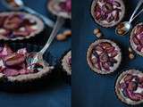 Tartelettes aux prunes & pâte brisée au chocolat