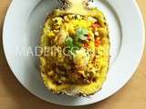 Riz à l'ananas, poulet et crevettes-Khao phad sapparod