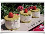 Bavarois au thé matcha et fruits rouges