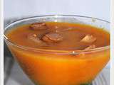 Velouté de potiron au dés de foie gras et perles colorées