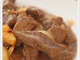 Wok de boeuf à l'oignon