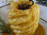 Ananas rôti caramélisé à la vanille et au romarin