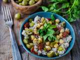 Salade de quinoa, pois chiches olives vertes