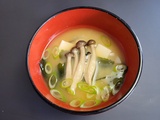 Authentique soupe miso meilleure qu’au restaurant