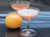 Cocktail champagne-pamplemousse rose