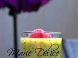 Jus de kiwi pétillant et sorbet framboise