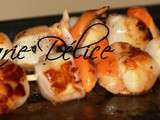 Plancha Saint-Jacques à la vanille et Crevettes Bacon Ananas