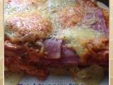 Pizza corail à la mozzarelle, jambon et gruyère
