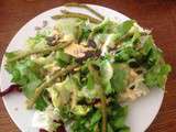 Salade aux asperges,aux graines de tournesol, courges, de soja et pignons de pin