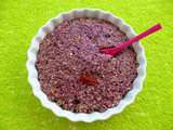 Bowl cake cru détox avoine-orge-quinoa-hibiscus-sureau-goji (diététique, sans beurre ni oeuf ni sucre ajouté et riche en fibres)
