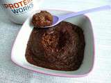 Bowl cake hyperprotéiné chocolat noisette amande avec avoine et psyllium (diététique, végétarien, sans gluten, riche en fibres)