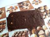 Brownie hyperprotéiné chocolat noisette et noix de coco à seulement 130 kcalories (sans sucre et sans beurre)