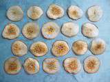 Chips de poires crues et croustillantes au déshydrateur Sedona Combo Tribest (100% poires sans sucre ajouté)