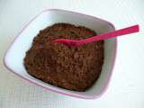 Entremets chocolat crousti-moelleux aux céréales de son de blé à la pomme et au psyllium (diététique et hyperprotéiné)
